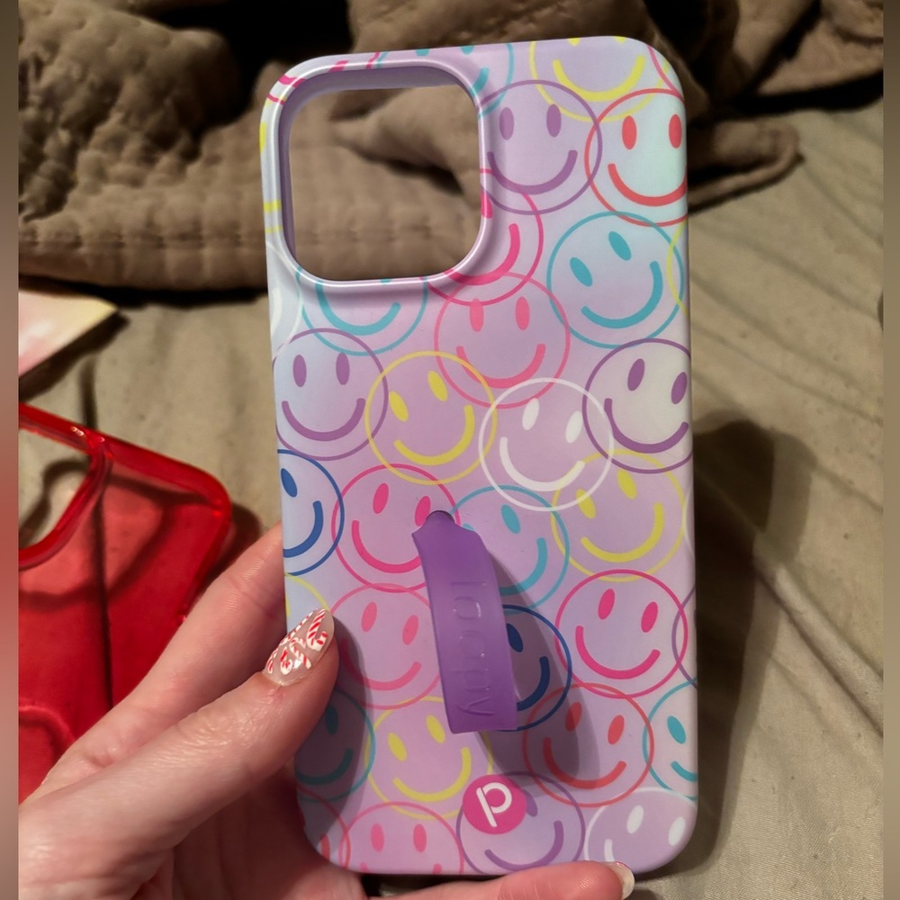 iPhone 12/13 pro max smiley face loopy